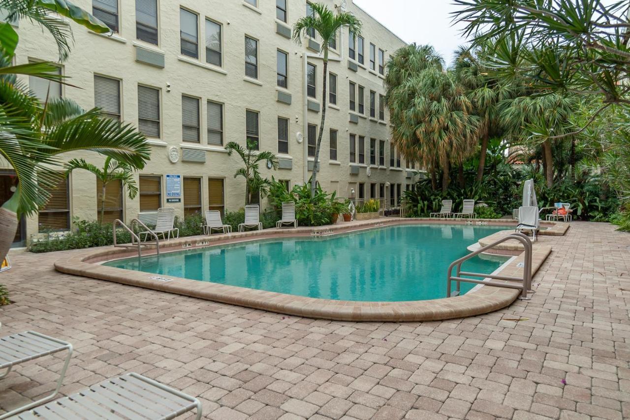 Palm Beach Island Condominiums Buitenkant foto
