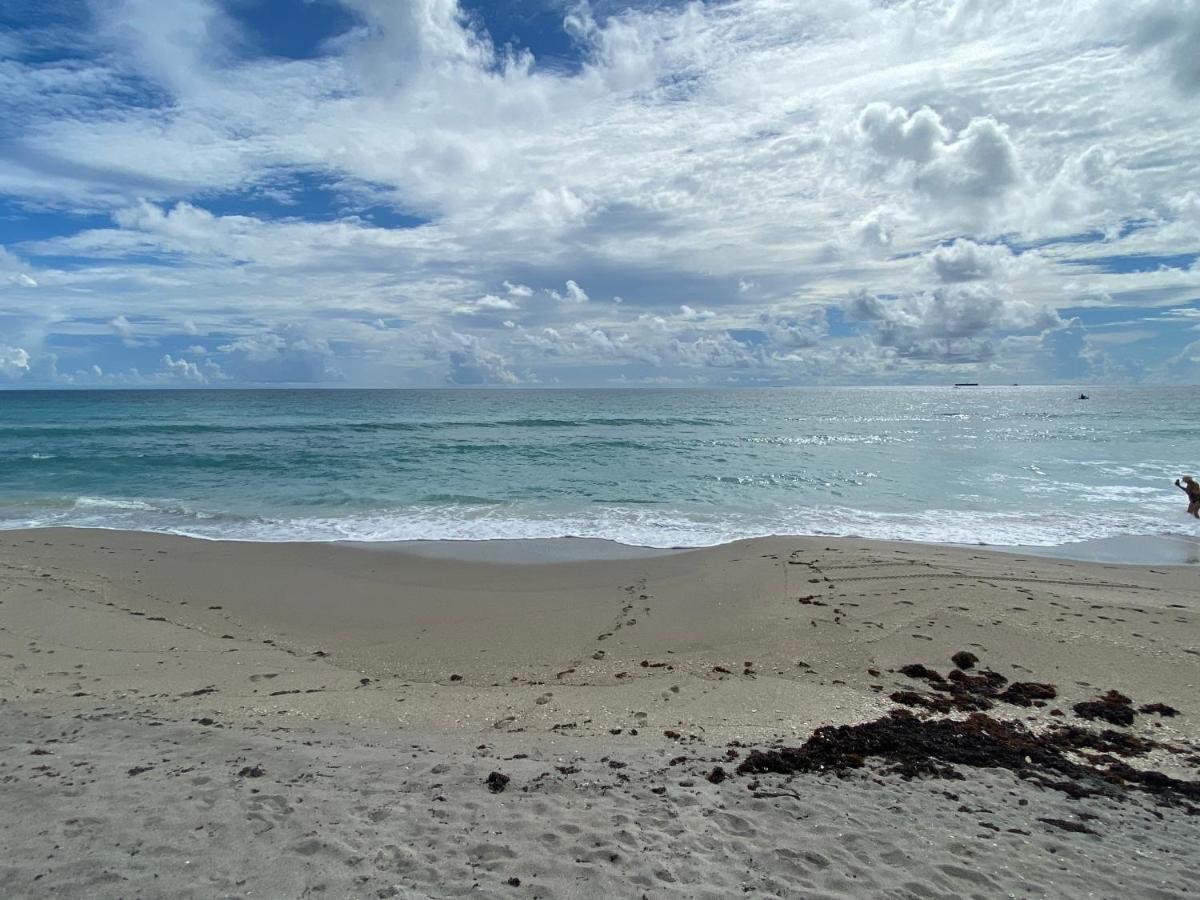 Palm Beach Island Condominiums Buitenkant foto
